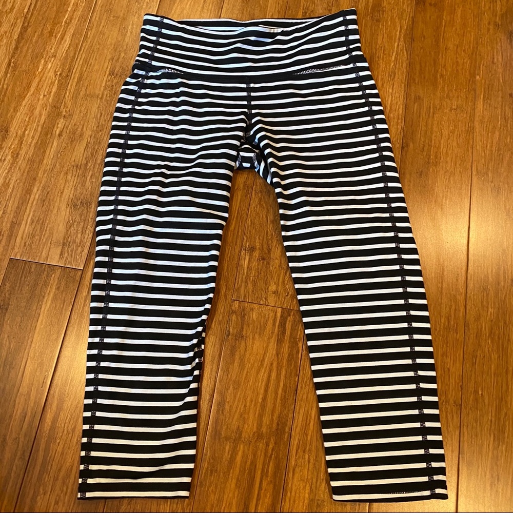 athleta • striped crop leggings